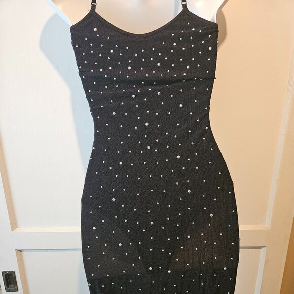 Windsor rhinestone dress - Picture 2 of 6